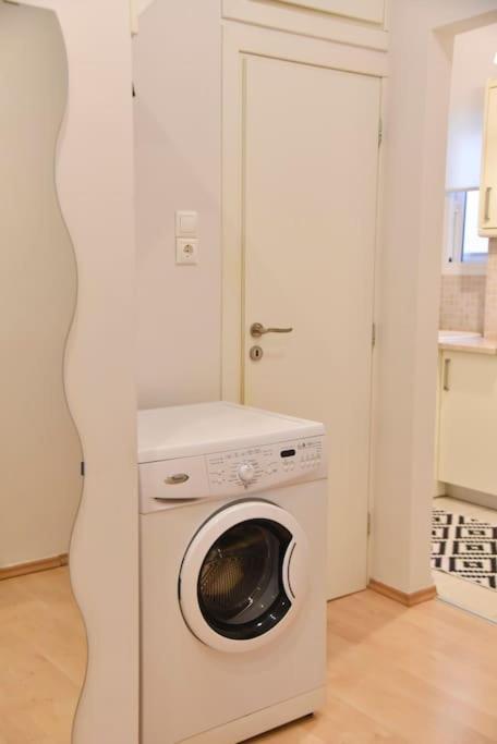 Tiny Treasure Apartment أثينا المظهر الخارجي الصورة