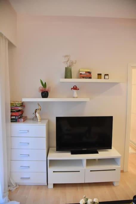 Tiny Treasure Apartment أثينا المظهر الخارجي الصورة